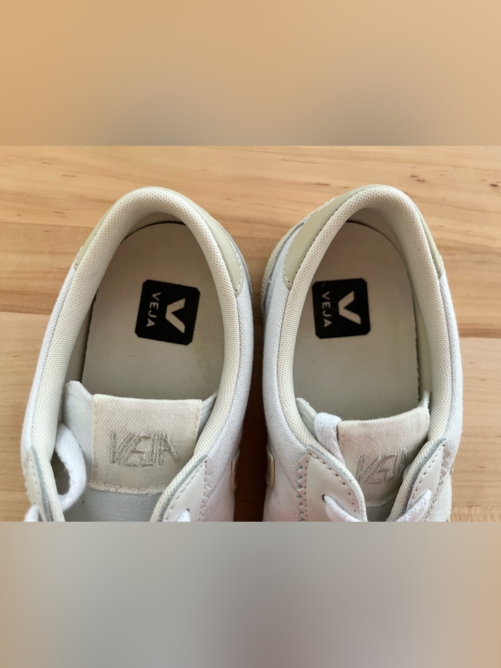 Veja White Volley Leather Low-Top Sneakers, Sz 10 - Picture 12 of 15